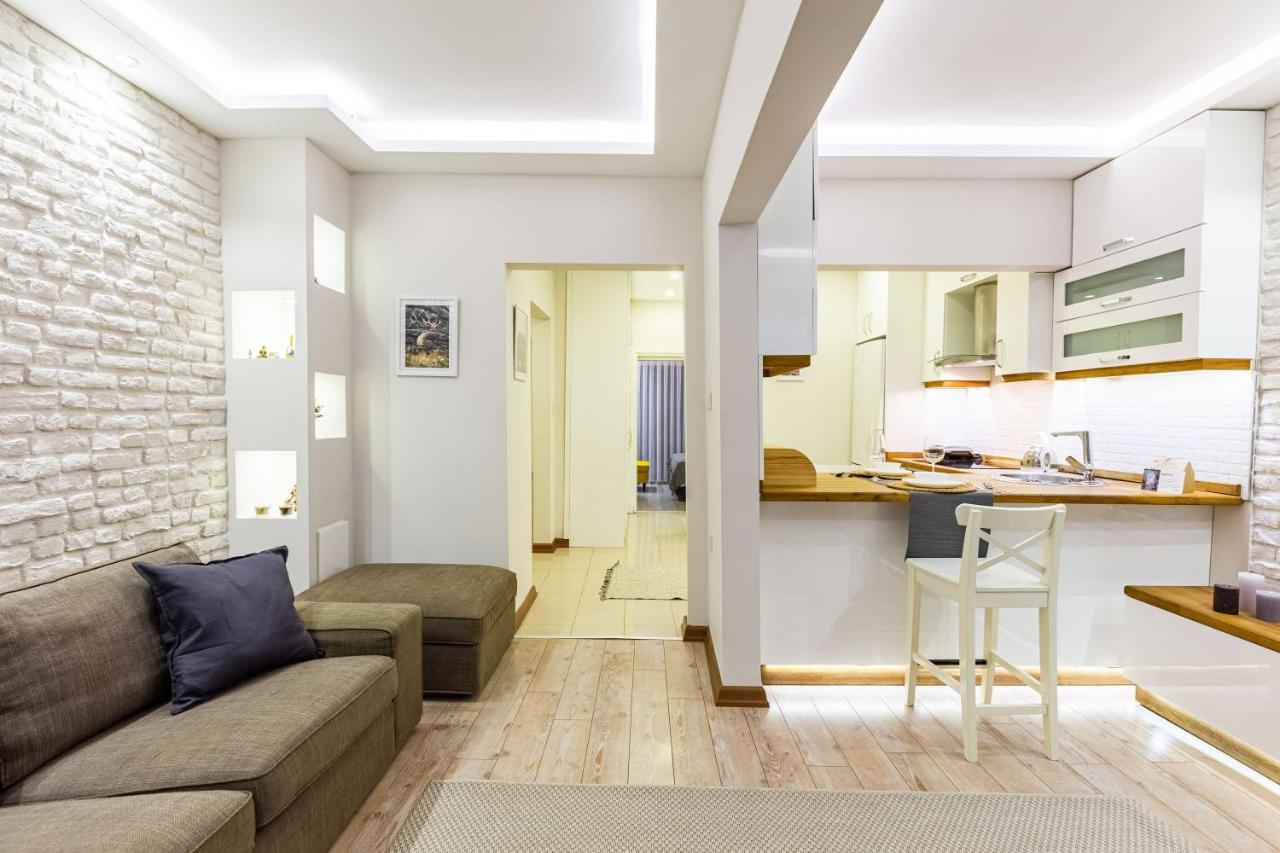 Missafir Exquisite Flat With Backyard And Excellent Location Near Trendy Attractions In Nisantasi, Sisli Istanboel