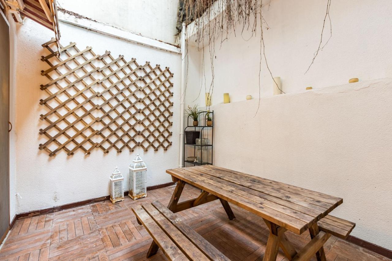 Missafir Exquisite Flat With Backyard And Excellent Location Near Trendy Attractions In Nisantasi, Sisli Appartement *