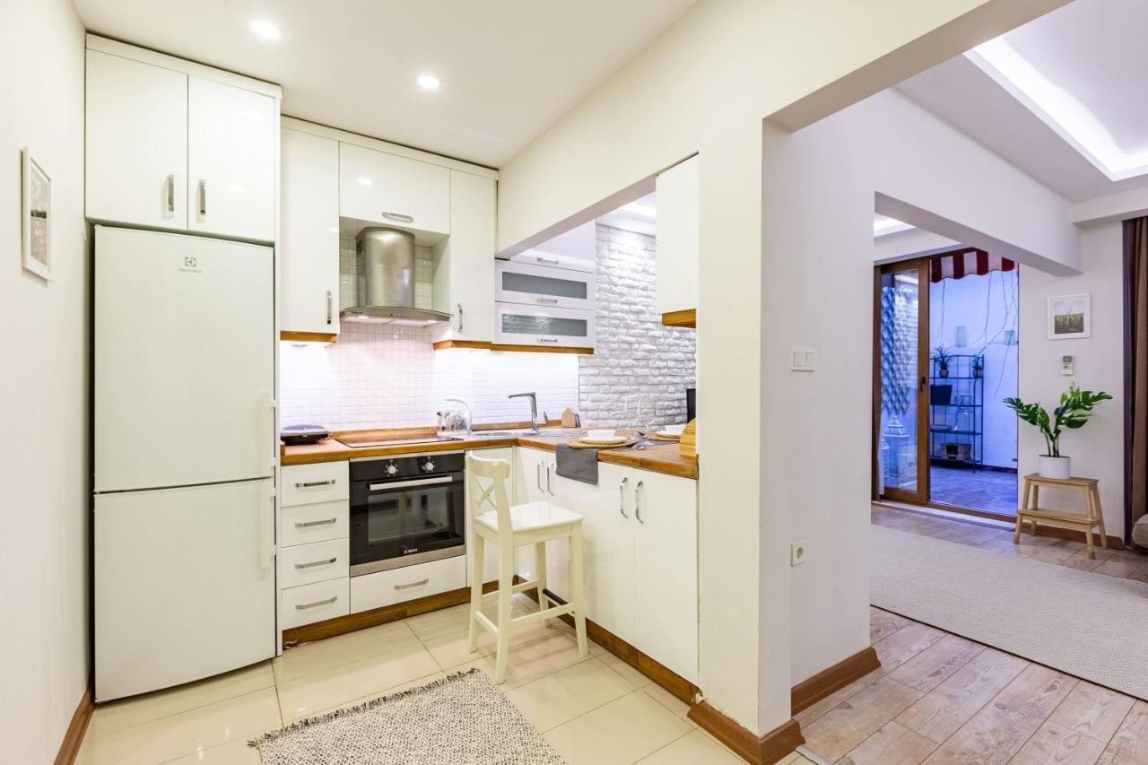 Missafir Exquisite Flat With Backyard And Excellent Location Near Trendy Attractions In Nisantasi, Sisli Istanboel