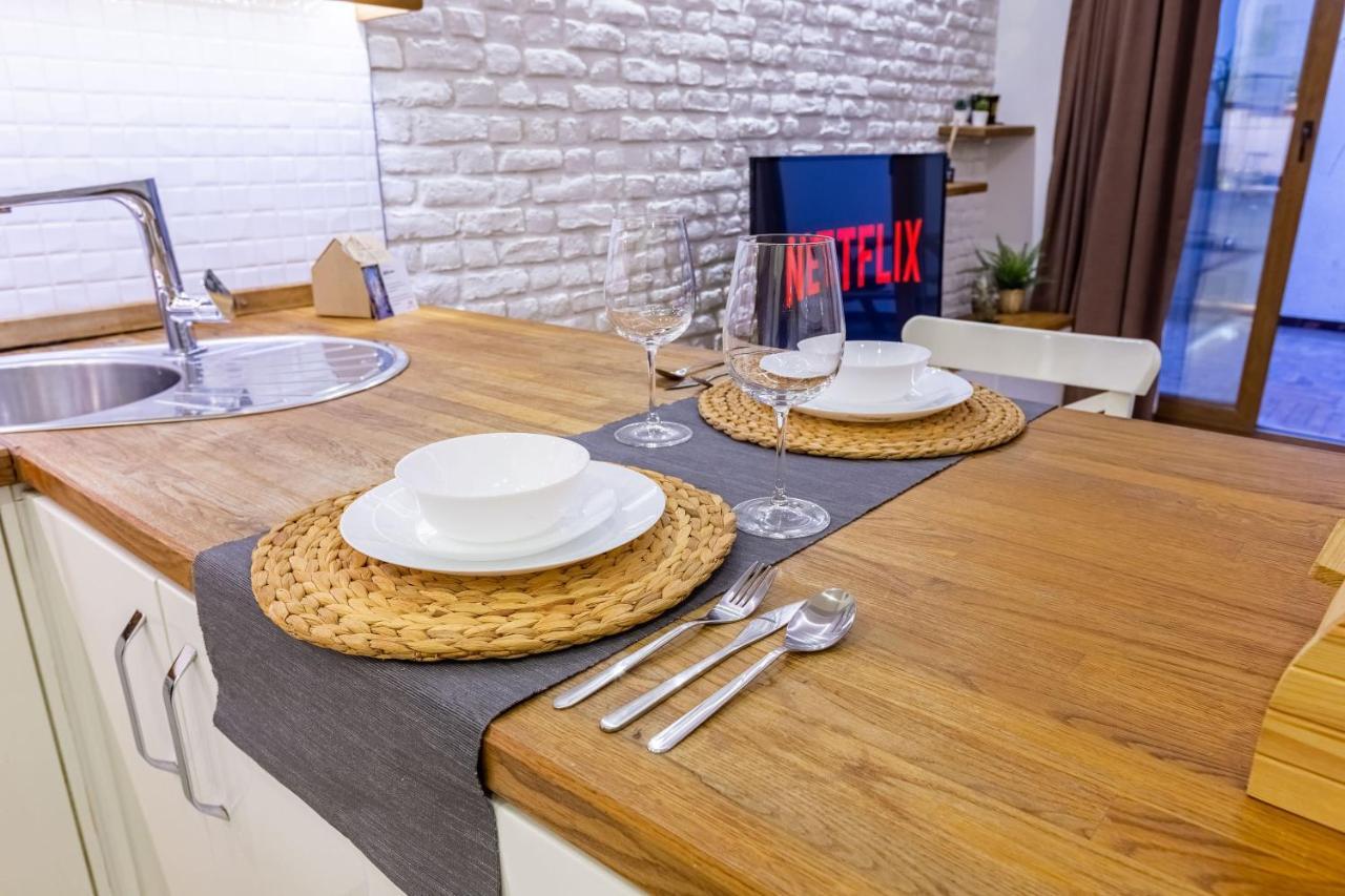 Missafir Exquisite Flat With Backyard And Excellent Location Near Trendy Attractions In Nisantasi, Sisli Appartement *