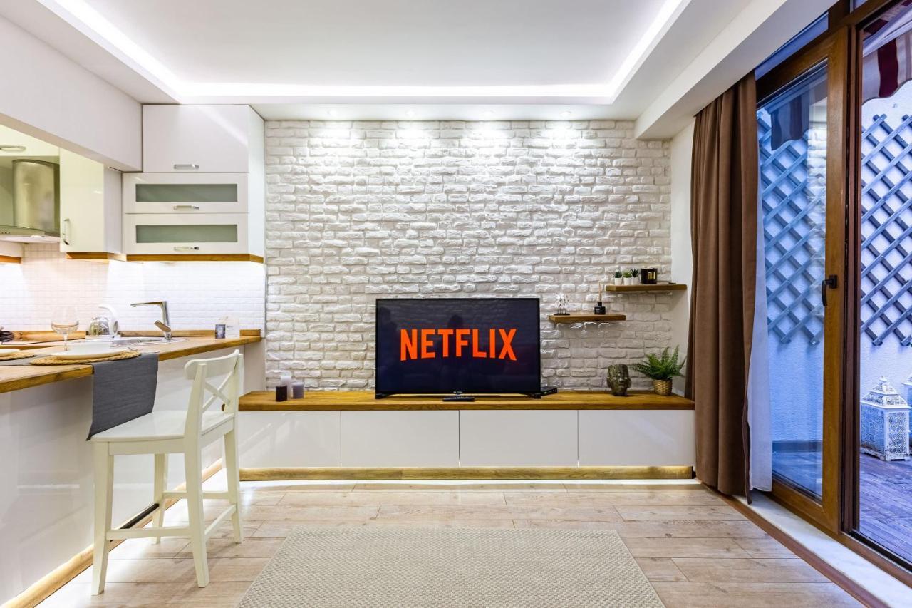 Appartement Missafir Exquisite Flat With Backyard And Excellent Location Near Trendy Attractions In Nisantasi, Sisli